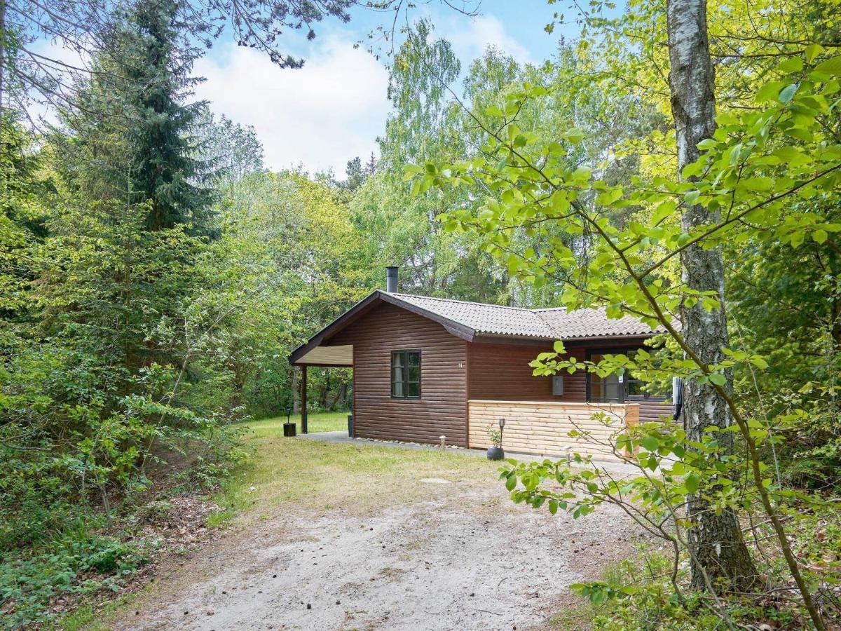 Three-Bedroom Holiday Home In Ronne 4 Екстериор снимка